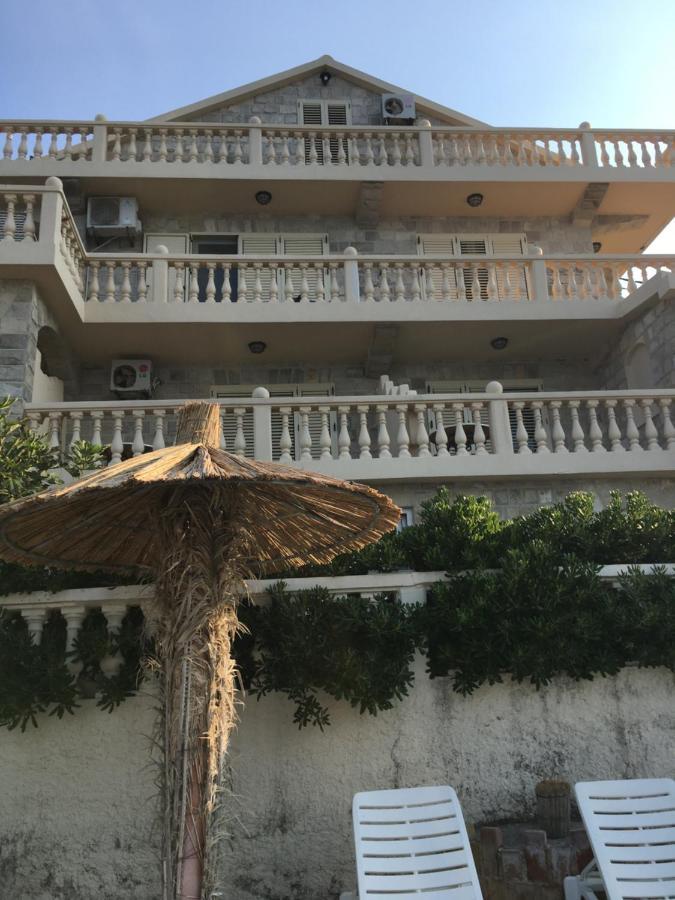 Apartments Palace Mira Mare Tivat Ngoại thất bức ảnh