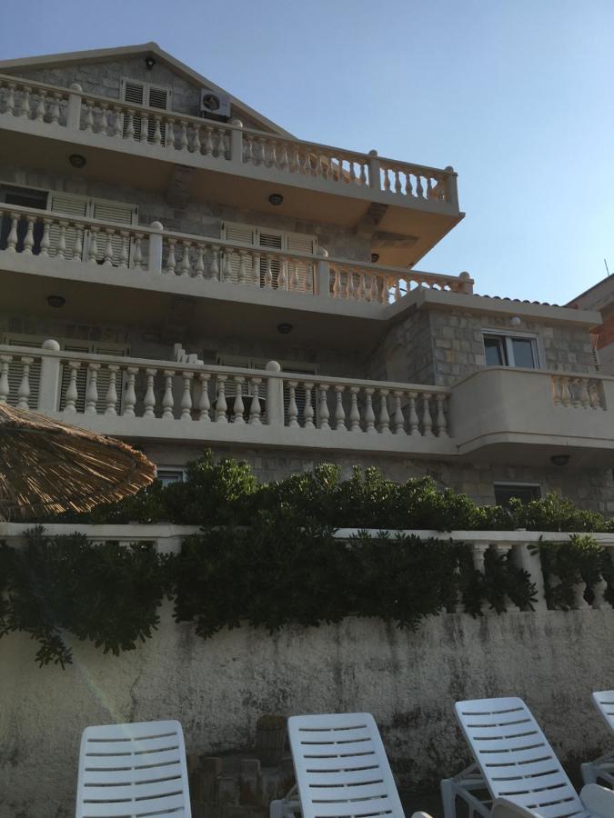 Apartments Palace Mira Mare Tivat Ngoại thất bức ảnh
