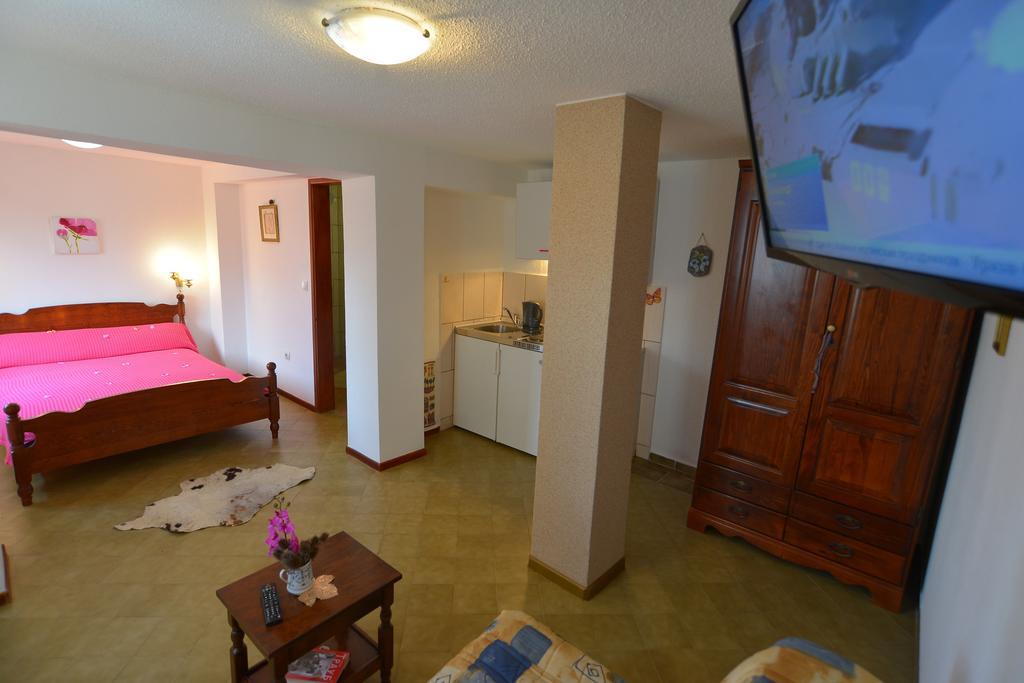 Apartments Palace Mira Mare Tivat Ngoại thất bức ảnh