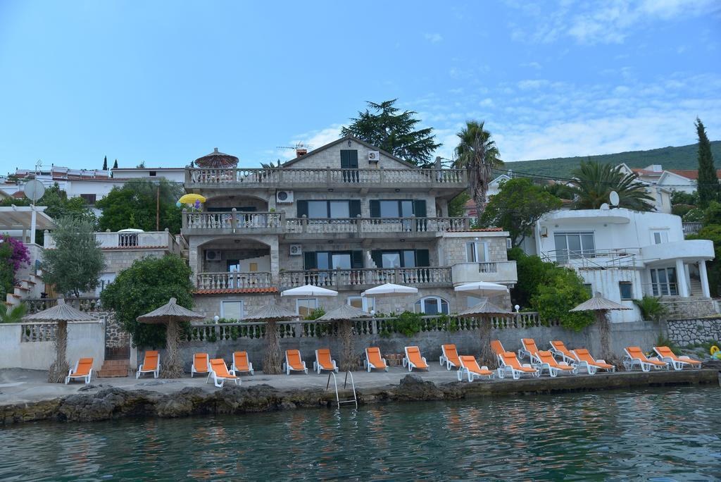 Apartments Palace Mira Mare Tivat Ngoại thất bức ảnh