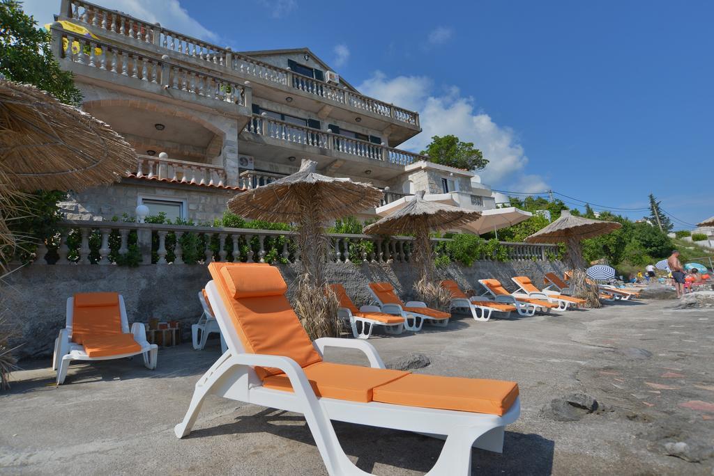 Apartments Palace Mira Mare Tivat Ngoại thất bức ảnh